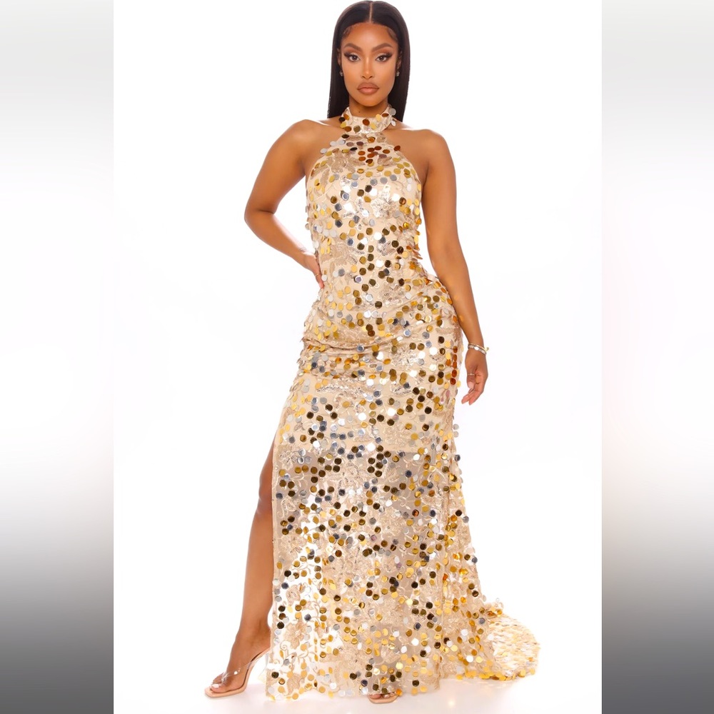NEW 🆕 Lavish Lifestyle Sequin Maxi Gown - Gold